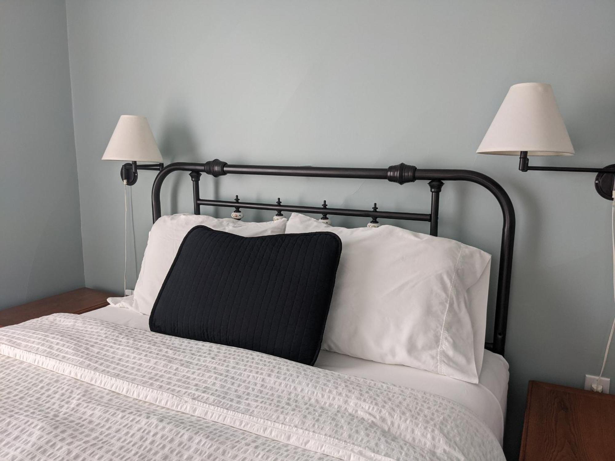 Colborne Bed And Breakfast Ґодріч Номер фото