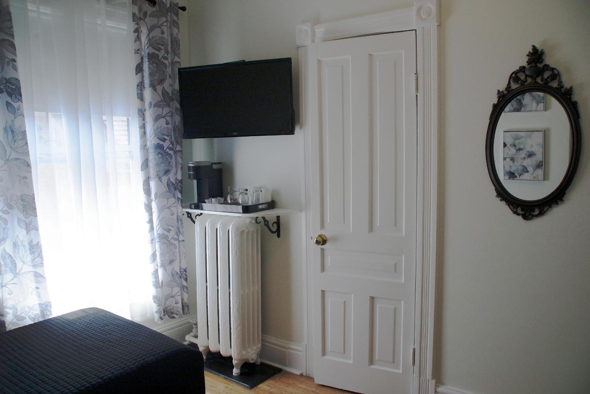 Colborne Bed And Breakfast Ґодріч Номер фото